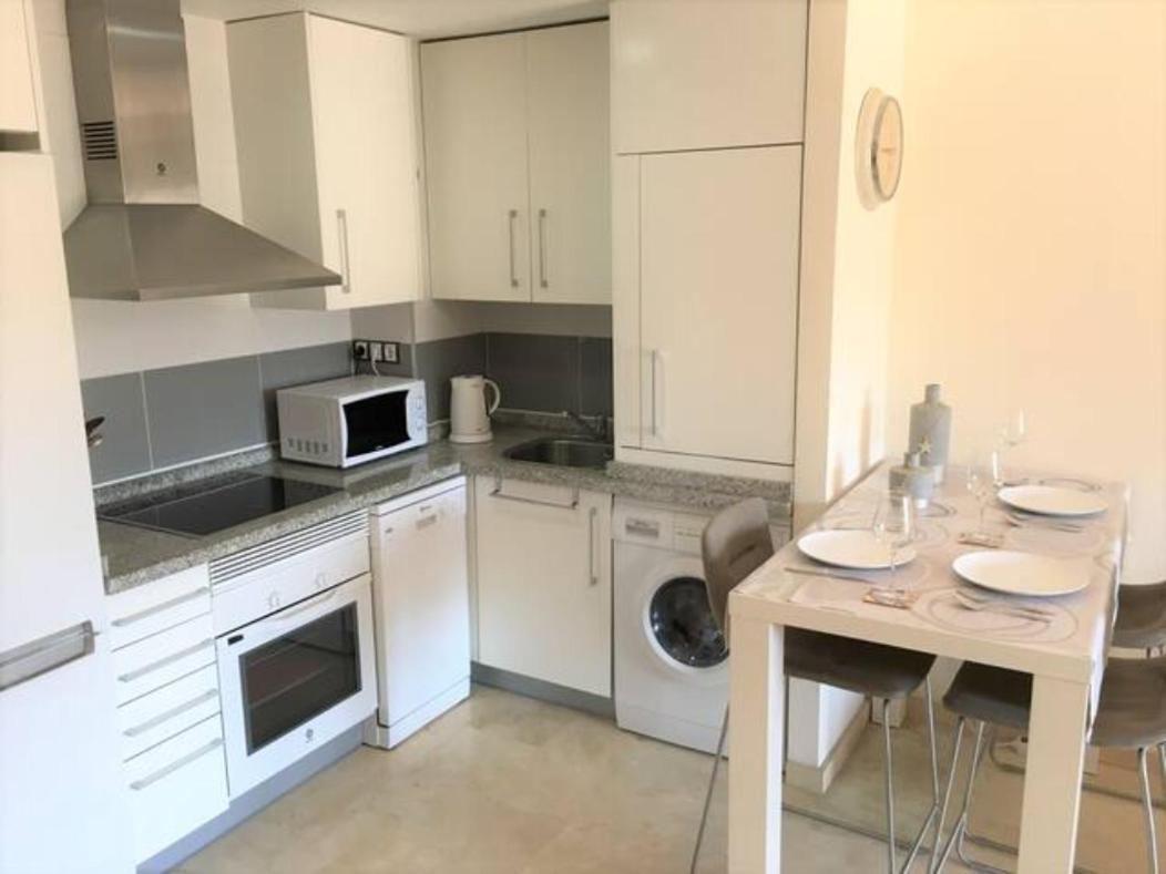 Modern 1 Bedroom Apartment, In La Cala De Mijas Luaran gambar